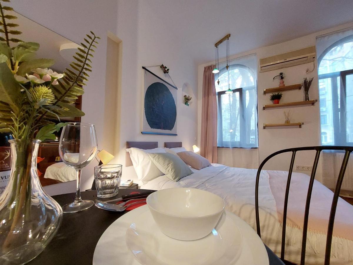 Sweet Dreams Suites Cosy Studio Piata Romana Bukareszt Zewnętrze zdjęcie