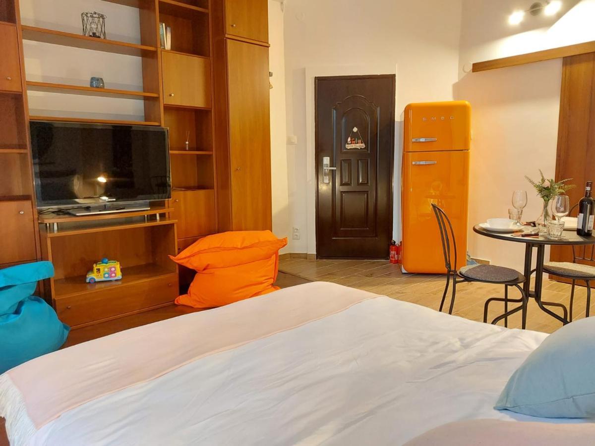 Sweet Dreams Suites Cosy Studio Piata Romana Bukareszt Zewnętrze zdjęcie