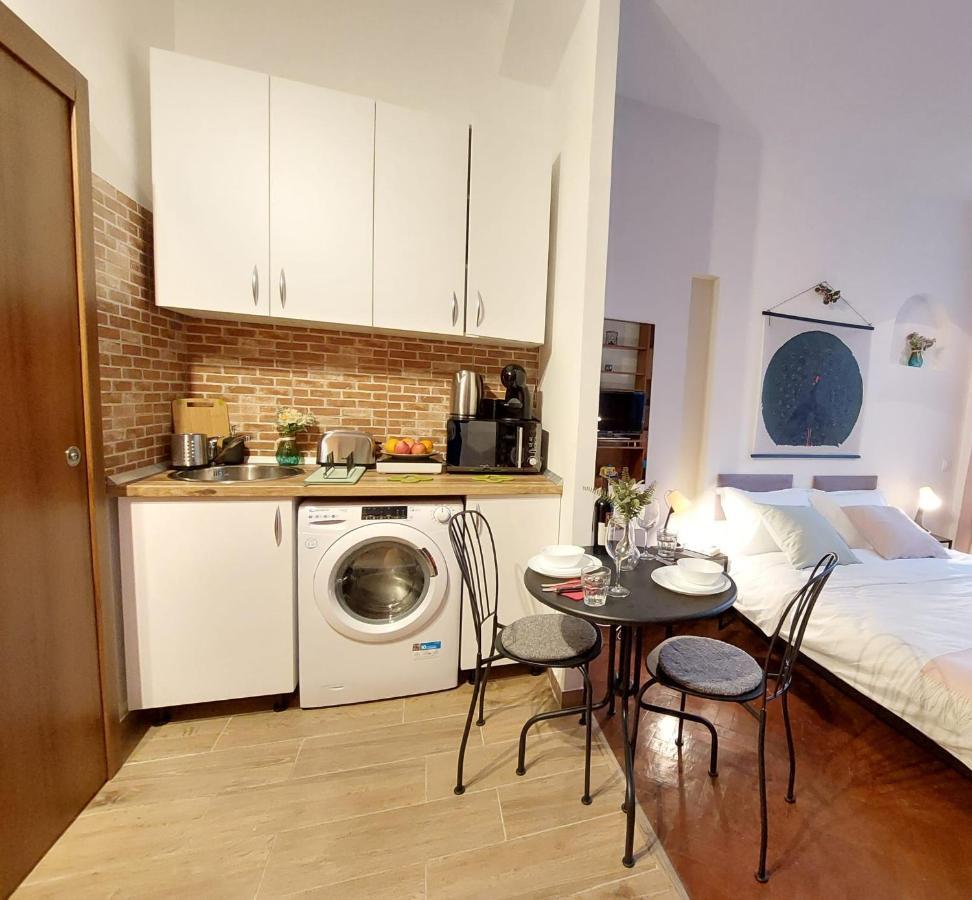 Sweet Dreams Suites Cosy Studio Piata Romana Bukareszt Zewnętrze zdjęcie