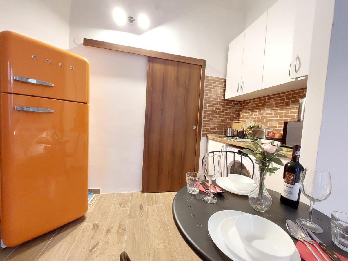 Sweet Dreams Suites Cosy Studio Piata Romana Bukareszt Zewnętrze zdjęcie